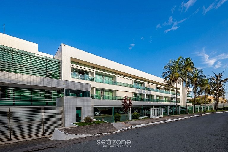 Apto. c/ Balcón en Condo. c/ Piscina LVT0031