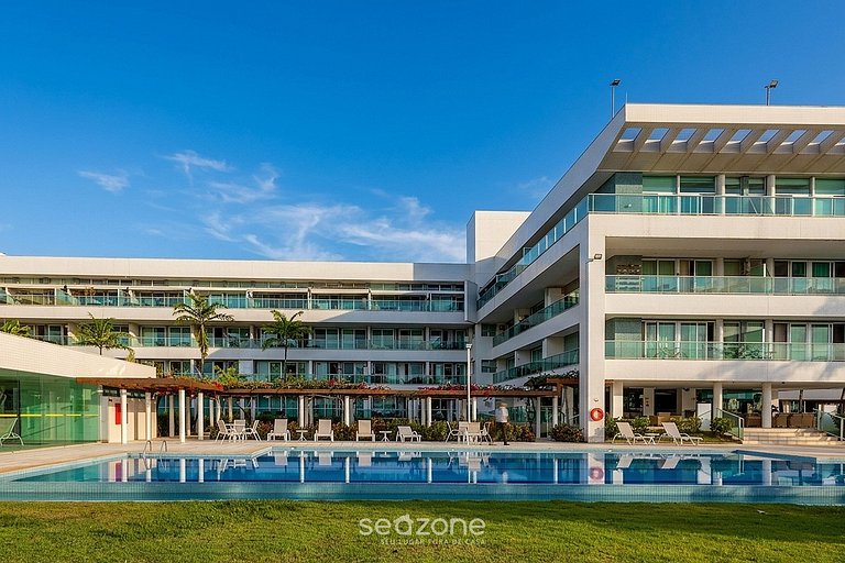 Apto. c/ Balcón en Condo. c/ Piscina LVT0031