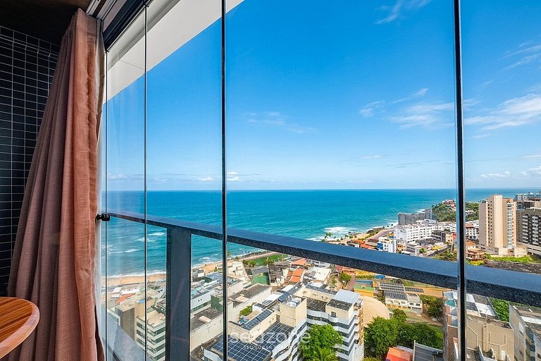 Studio em condomínio a 260 metros da praia BEA1807. Piscina