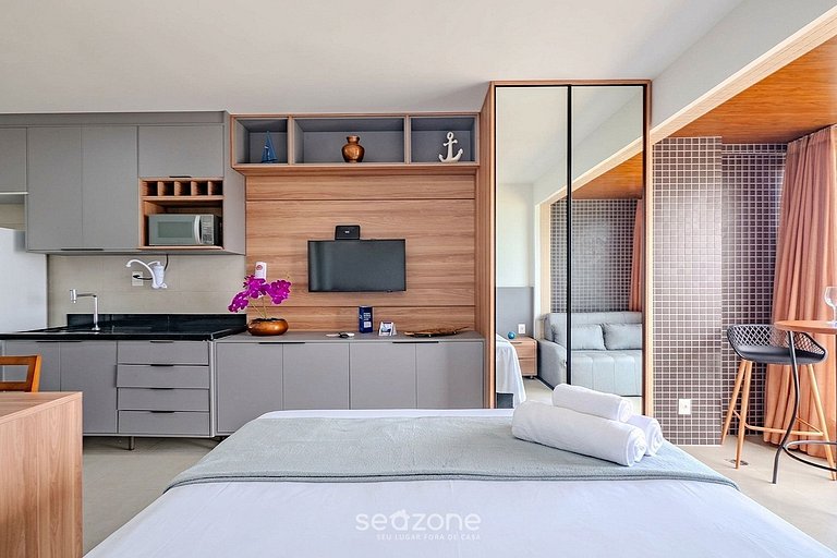 Studio em condomínio a 260 metros da praia BEA1807. Piscina