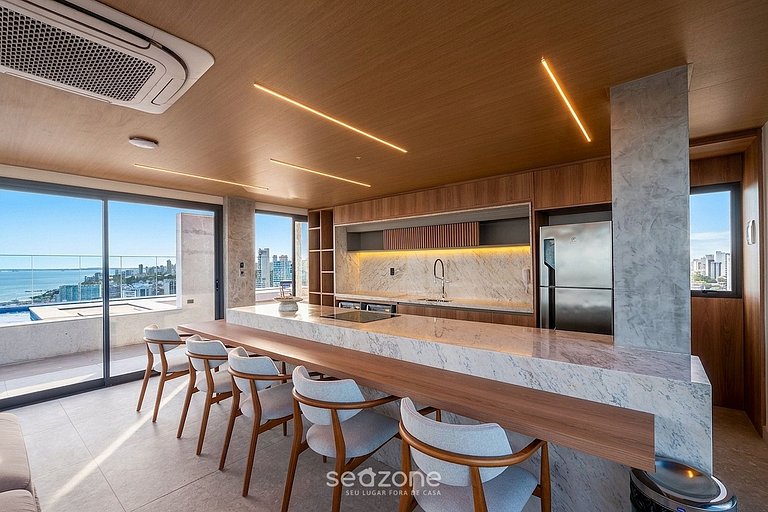 Studio em condomínio a 260 metros da praia BEA1807. Piscina