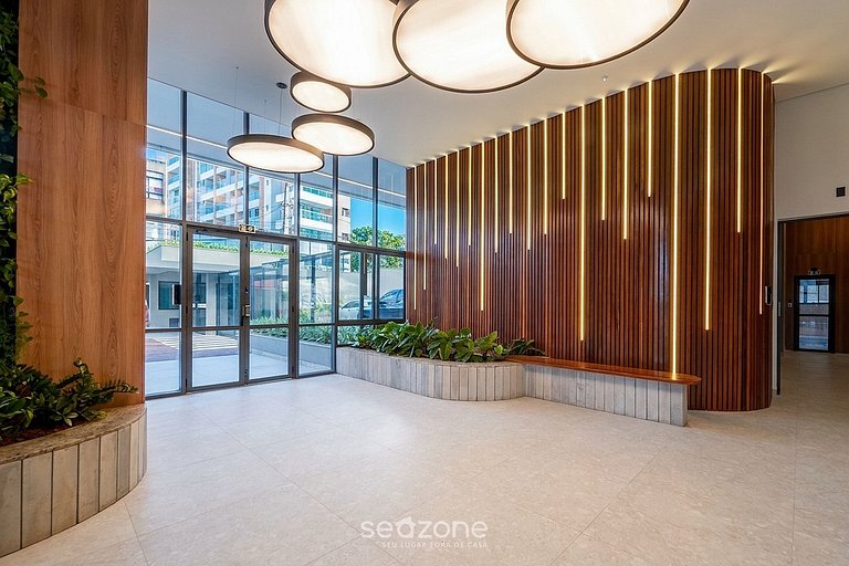 Studio em condomínio a 260 metros da praia BEA1807. Piscina