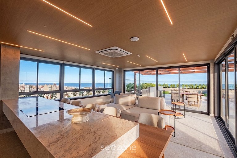 Studio em condomínio a 260 metros da praia BEA1807. Piscina