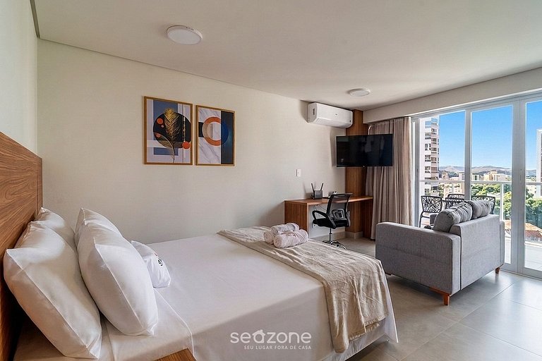Studio c/ Varanda em Cond. c/ Piscina MSU0604