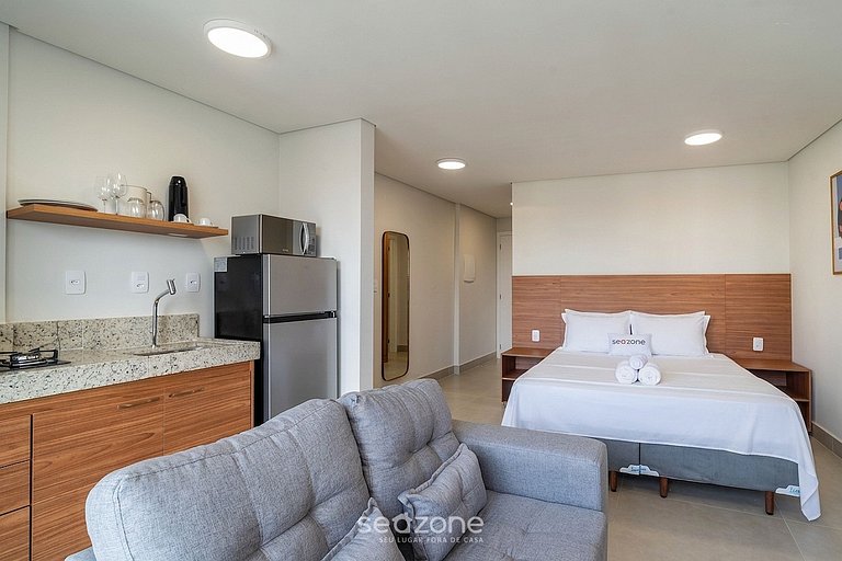 Studio c/ Varanda em Cond. c/ Piscina MSU0604