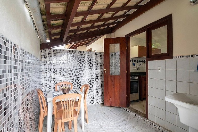 Casa Espaçosa c/ Varanda em Porto Seguro GRU0015