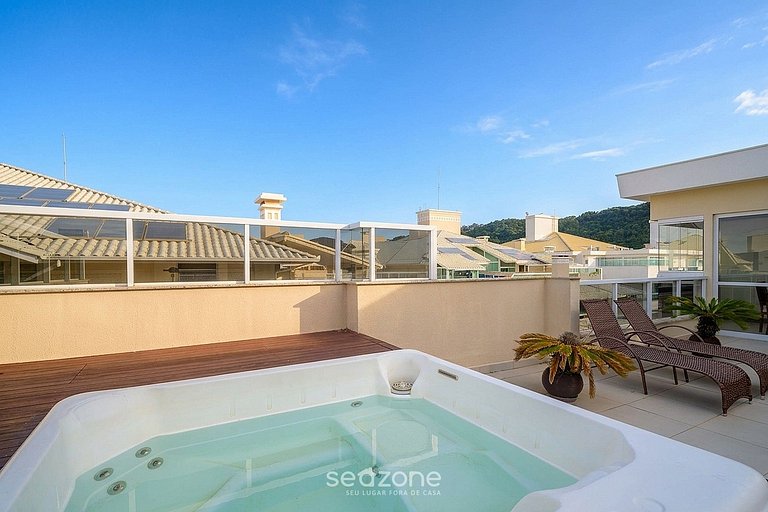 Apto. c/ Jacuzzi em Cond. c/ Piscina CMN0304