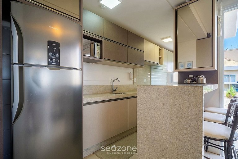 Apto. c/ Jacuzzi en Condo. c/ Piscina CMN0304