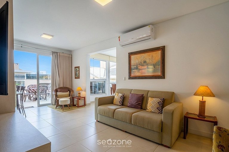 Apto. c/ Jacuzzi en Condo. c/ Piscina CMN0304