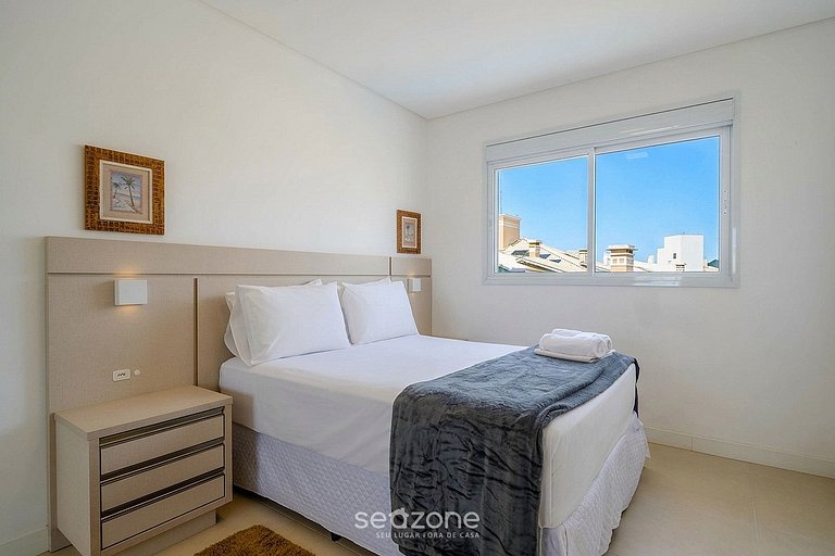 Apto. c/ Jacuzzi en Condo. c/ Piscina CMN0304