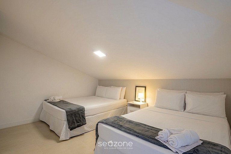 Apto. c/ Jacuzzi en Condo. c/ Piscina CMN0304