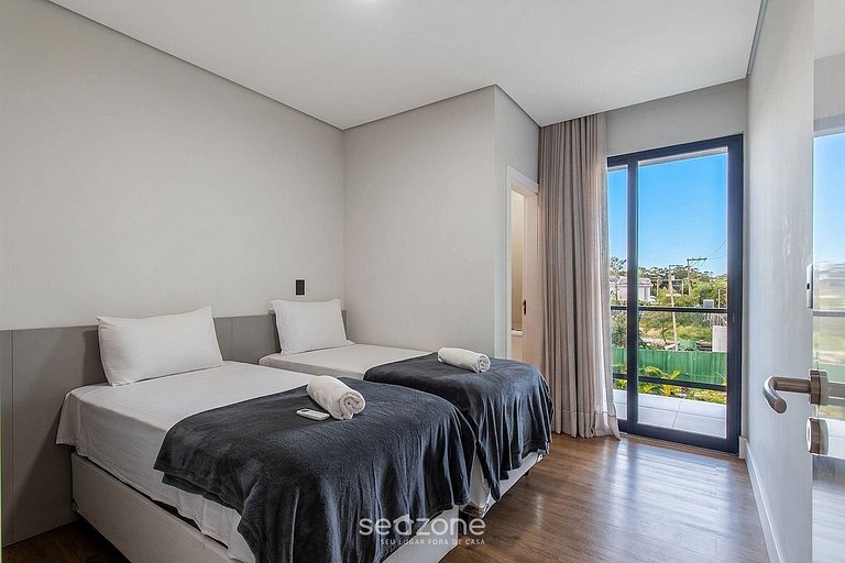 Casa c/ Piscina priv. a 730m de la Playa VBE0001