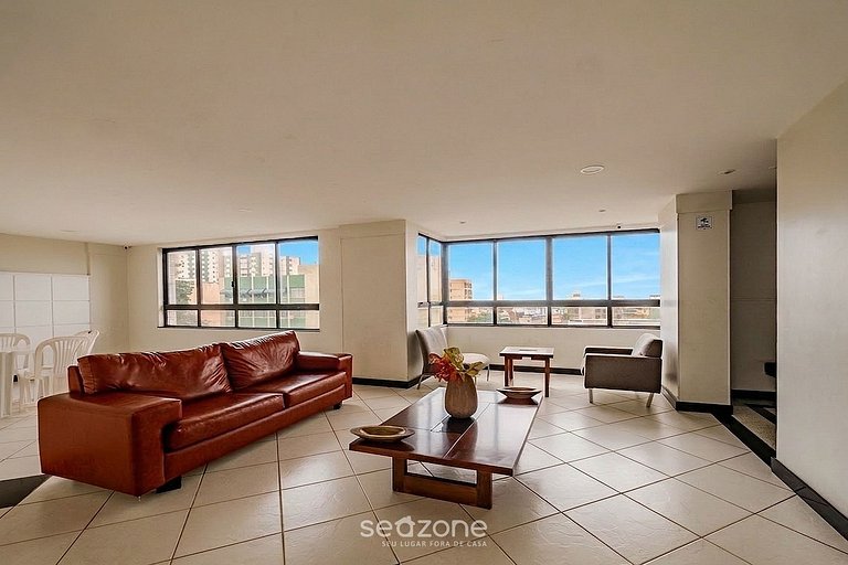 Apto. em Cond. c/ Piscina e Vista Mar MIA0901
