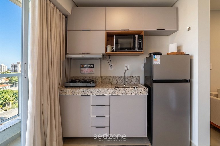 Conforto c/ Varanda em Cond. c/ Piscina MSU1104
