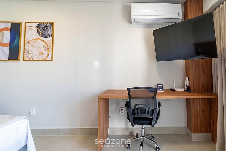 Studio c/ Varanda em Cond. c/ Piscina MSU0302