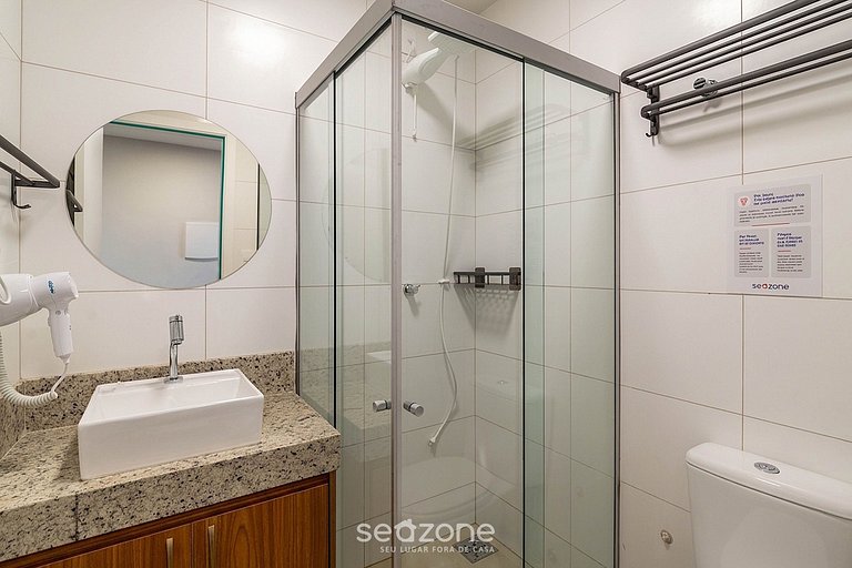 Apto. c/ Balcón en Condo. c/ Piscina MSU0302