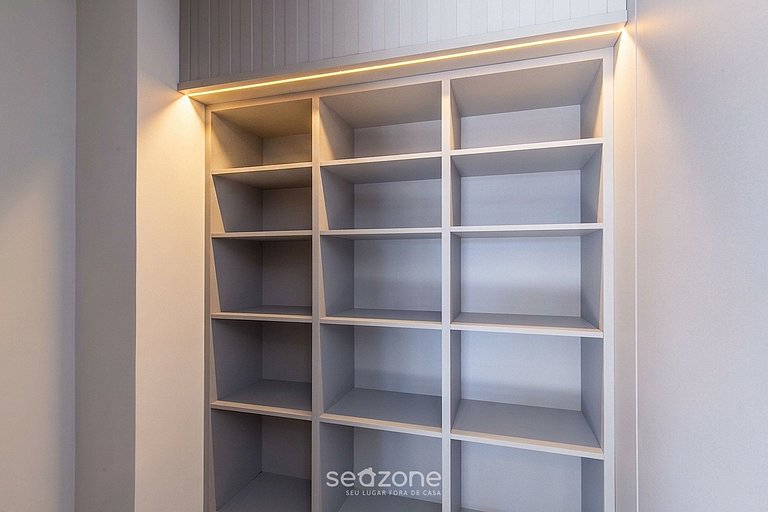 Studio c/ Vista p/ Cid. e Garagem UST0510