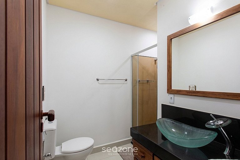 Apto. en PB c/ Balcón y Piscina BVD0003