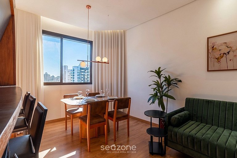 Apto. em Cond. c/ Piscina e Vista Cid. GUI1004