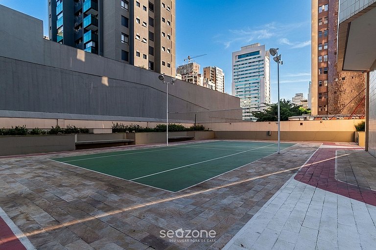 Apto. C/ piscina próx. da pça da Liberdade GUI1004