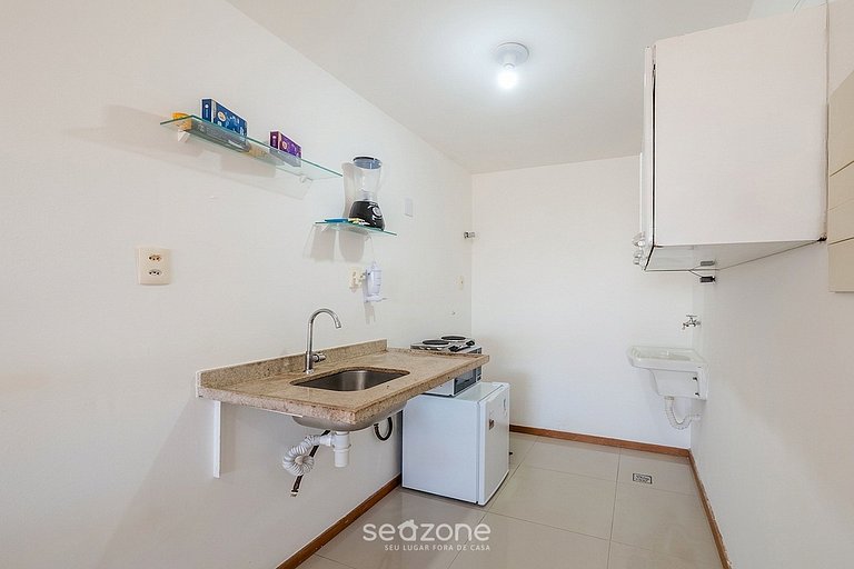 Studio c/ Varanda em Cond. c/ Piscina SEV0406