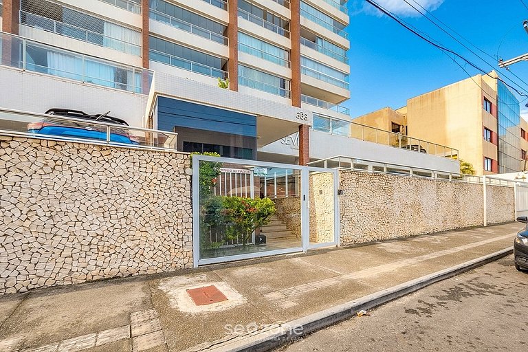 Apto. c/ Balcón en Condo. c/ Piscina SEV0406