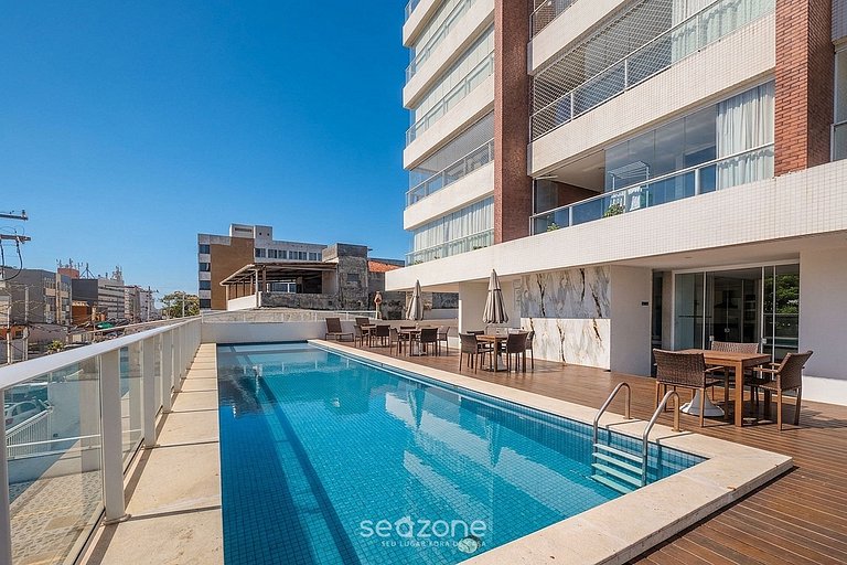 Apto. c/ Balcón en Condo. c/ Piscina SEV0406
