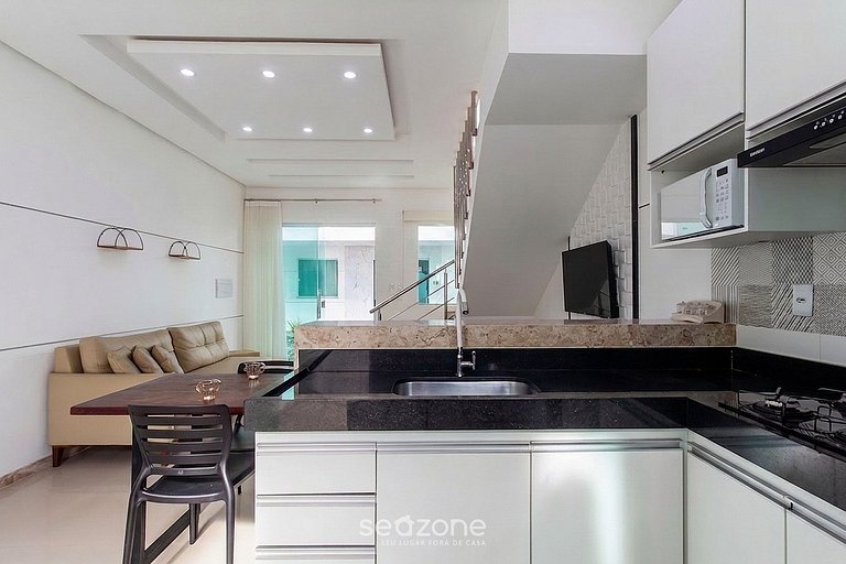 Casa em Cond. c/ Piscina e Churrasq. EDT0010