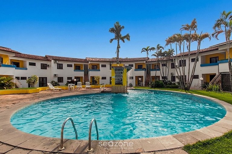 Apto. en Condo. c/ Piscina y Balcón LCE0025