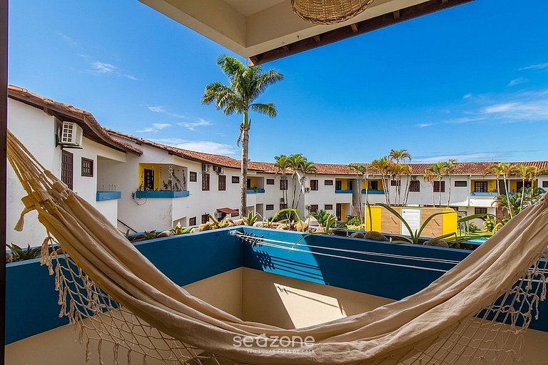 Apto. em Cond. c/ Piscina e Varanda LCE0025