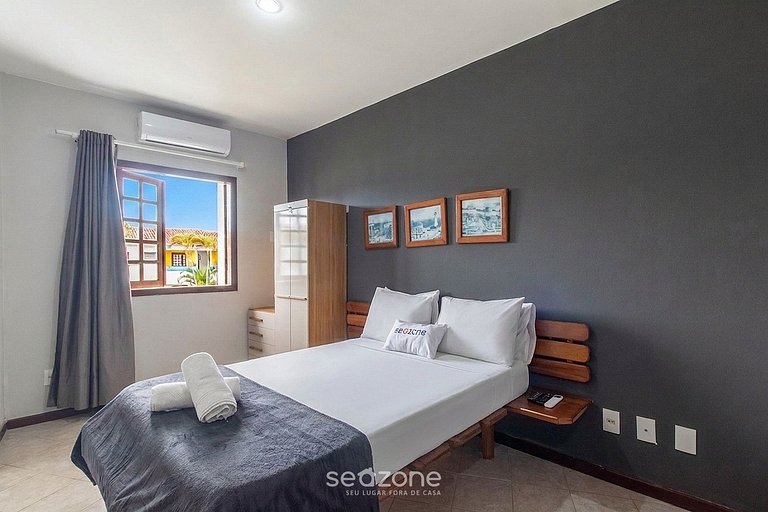 Apto. em Cond. c/ Piscina e Varanda LCE0025