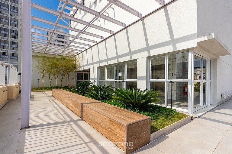 Studio c/ Varanda e Vista Cid. MQL1604