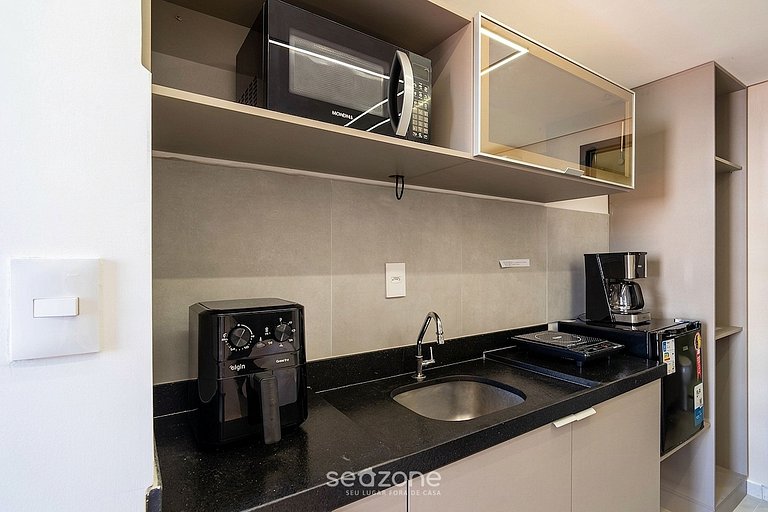 Conforto c/ Varanda em Cond. c/ Piscina FLS0306