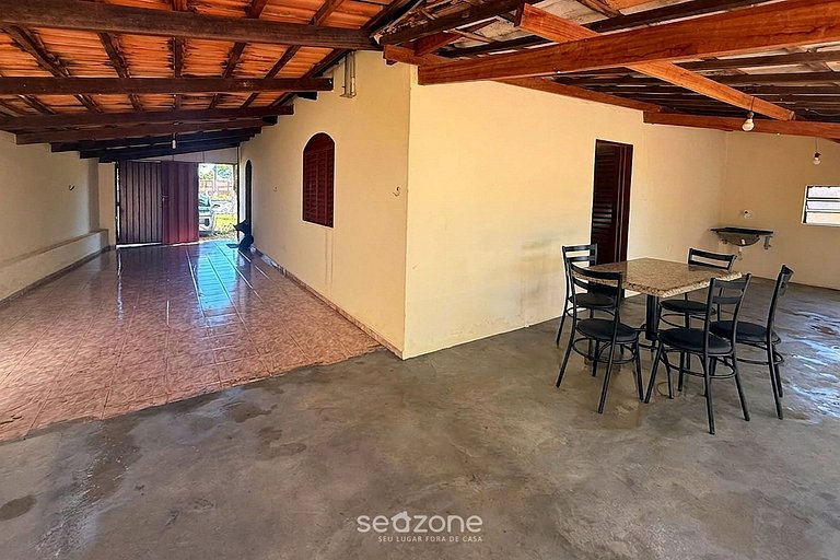Casa c/ Varanda e Garagem coberta DBAA0105