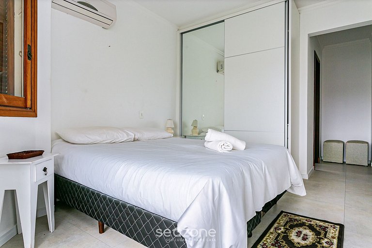 Apto con suites a 500 m de Playa Jurerê | CPJ504