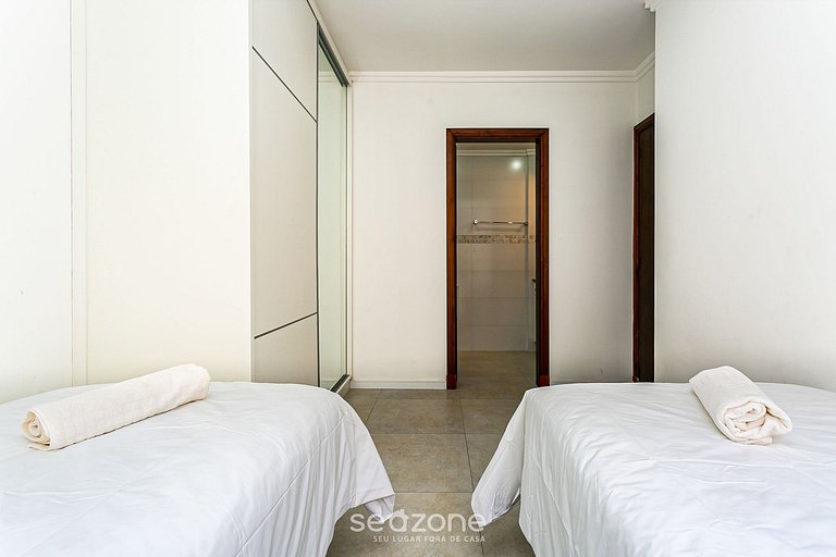 Apto con suites a 500 m de Playa Jurerê | CPJ504