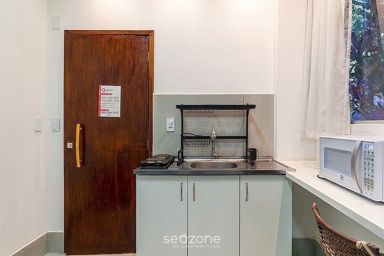 Estudio en Edif. Bien ubicado en GV APA1702