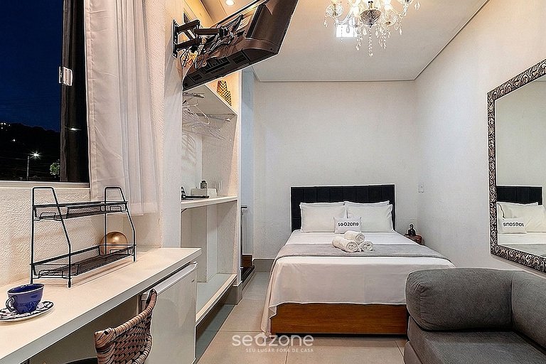 Studio em Cond. Bem localizado em GV APA1702