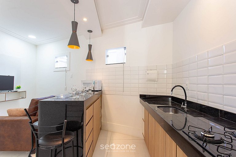 Casa em Cond. c/ Piscina e churrasq. FAE0002
