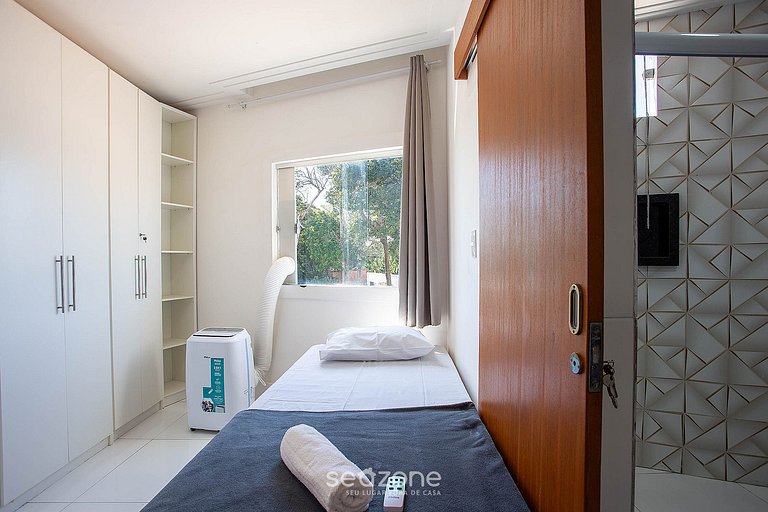 Casa em Cond. c/ Piscina e churrasq. FAE0002