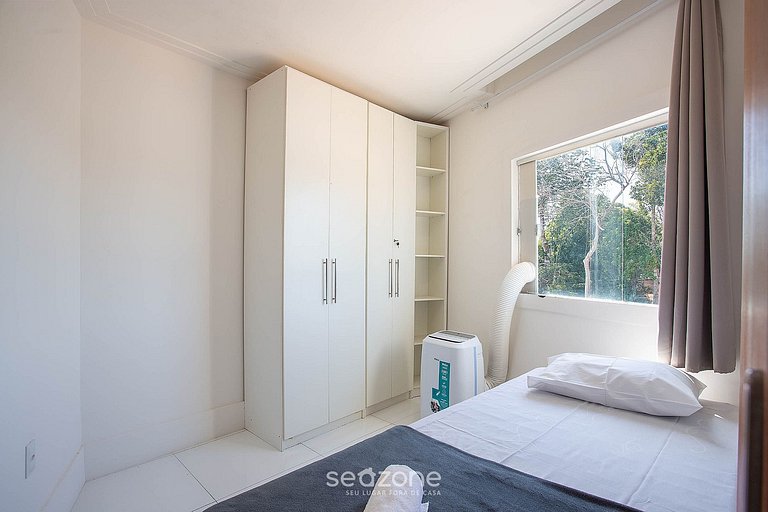 Casa em Cond. c/ Piscina e churrasq. FAE0002