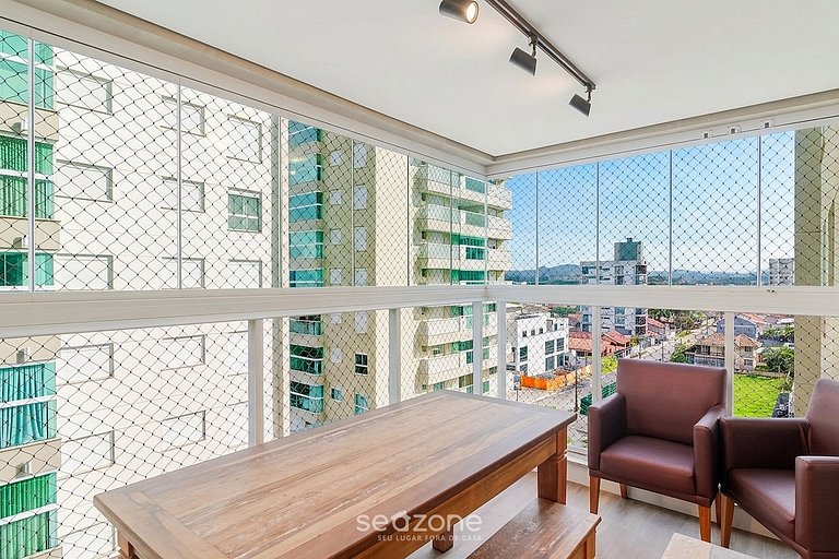 Apto. c/ Balcón y Piscina en Condo. SHC0705