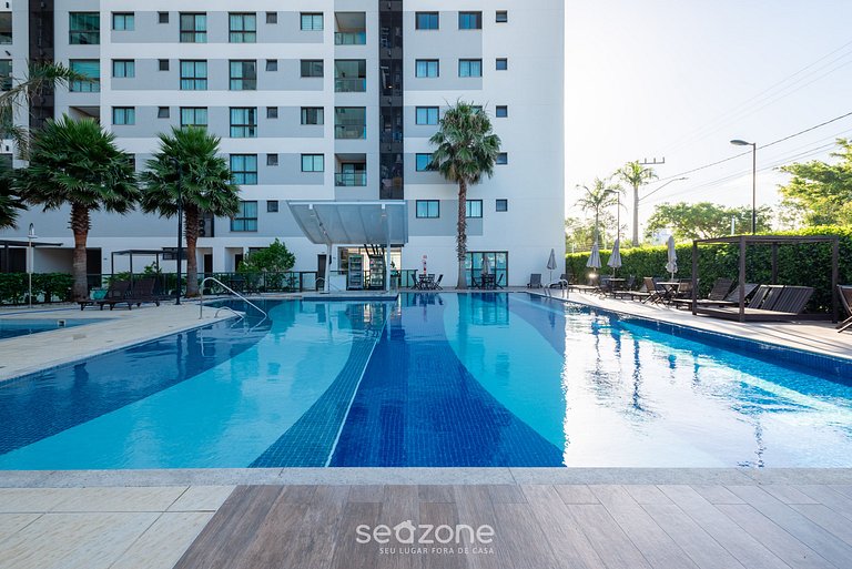 Apto. c/ Balcón en Condo. c/ Piscina AVR0404