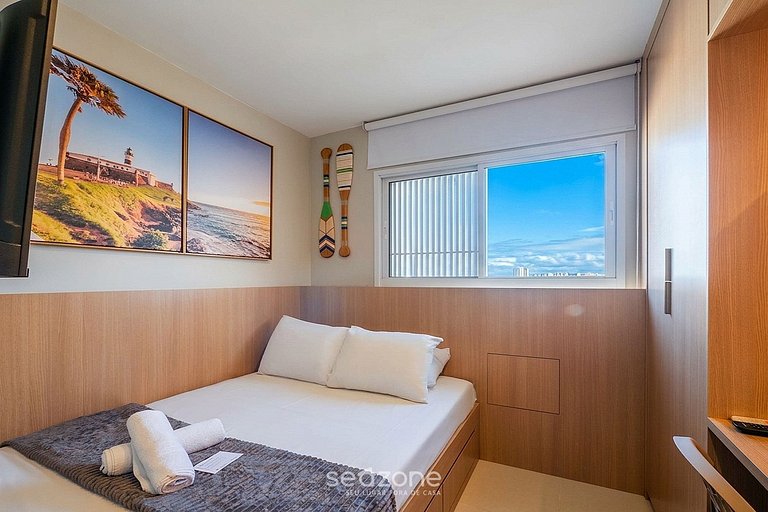 Studio em Cond. c/ Piscina e Vista Cid. SAA0615