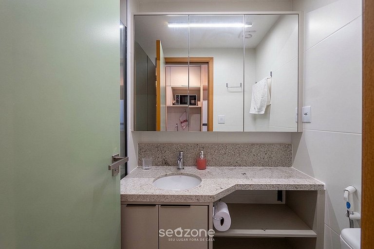 Apto. en Condo. c/ Piscina y Vista Ciudad SAA0615