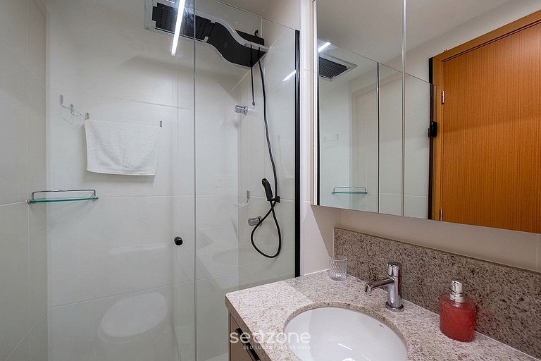 Apto. en Condo. c/ Piscina y Vista Ciudad SAA0615