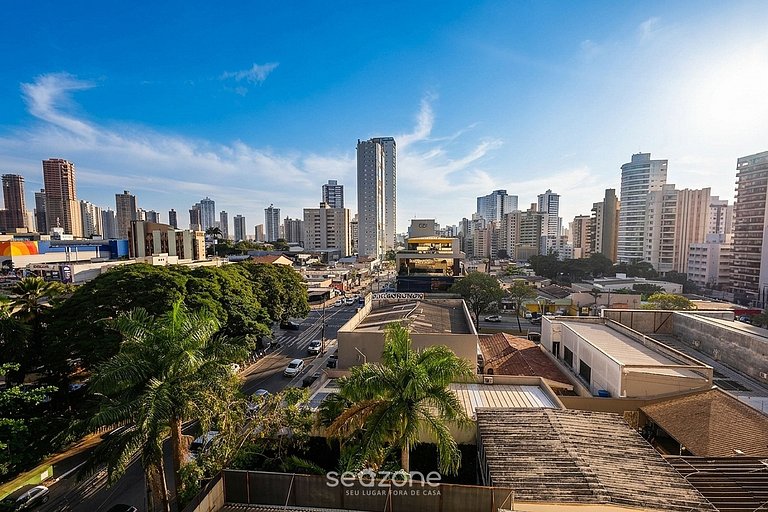 Apto. c/ Balcón en Condo. c/ Piscina CLV0501