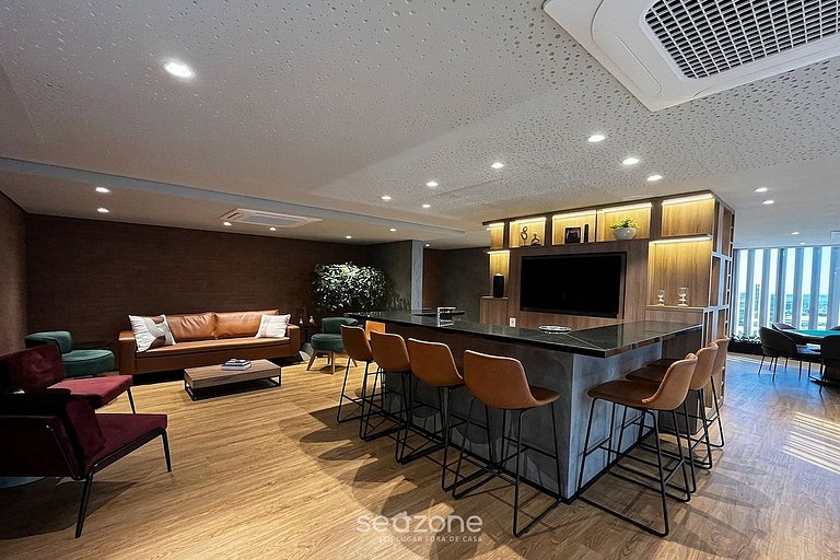 Estudio c/ Balcón y Vista Cid. en Condo. SIG0402