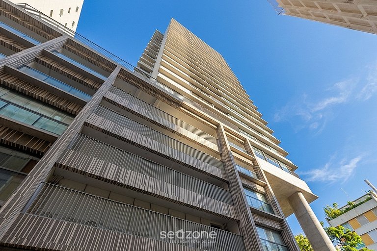 Apto. c/ Balcón en Condo. c/ Piscina SOJ0057