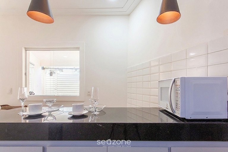 Casa em Cond. c/ Piscina e churrasq. FAE0001